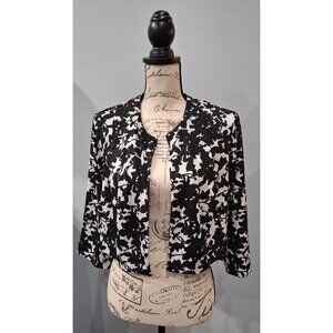EUC Dressbarn Collection Black and White Floral Cover-up Jacket/Size 14